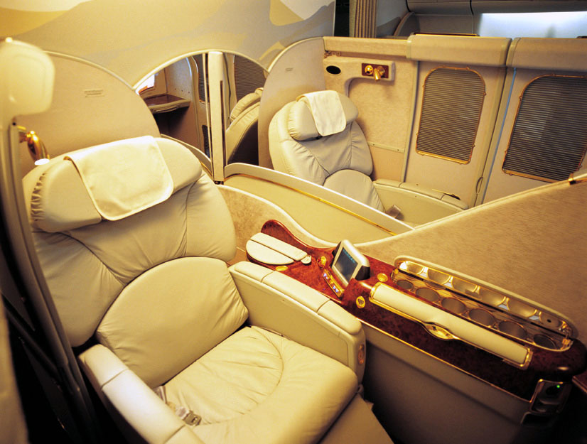 Emirates Business Class. EMIRATE AIRLINES FIRST CLASS