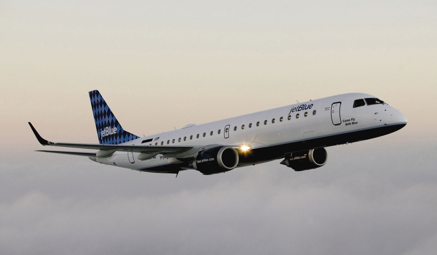 JetBlue takes delivery of First Embraer 190