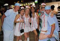 Pictures of the 2009 Hong Kong Sevens - click for high resolution which opens in a new window / tab