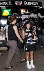 Pictures of the 2009 Hong Kong Sevens - click for high resolution which opens in a new window / tab