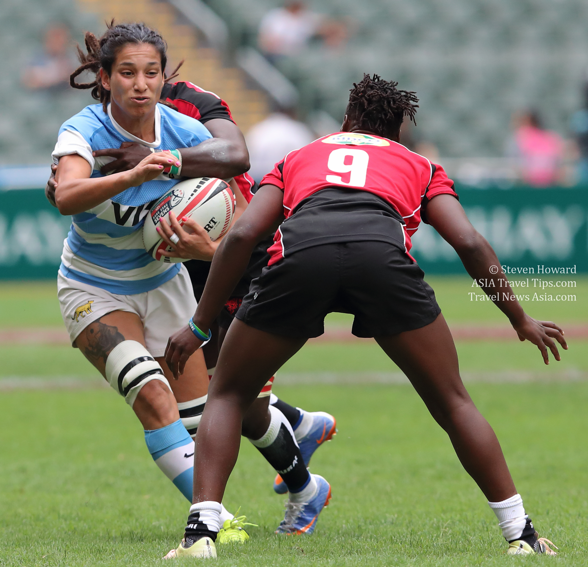 Action from the Cathay Pacific / HSBC Hong Kong Sevens 2018. Picture by Steven Howard of TravelNewsAsia.com Click to enlarge.