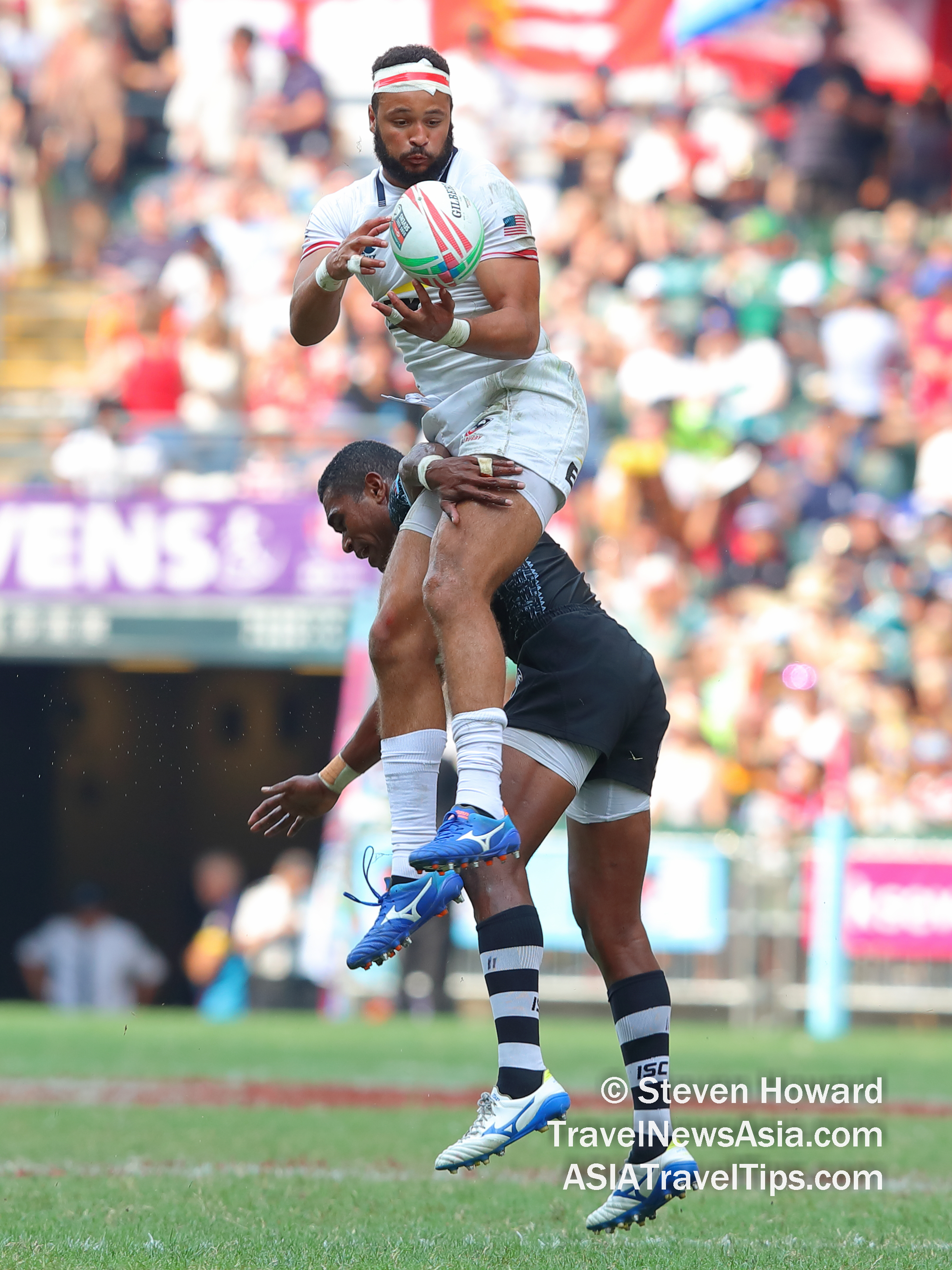 Team USA in action against Fiji at the Cathay Pacific / HSBC Hong Kong Sevens 2019. Picture by Steven Howard of TravelNewsAsia.com Click to enlarge.