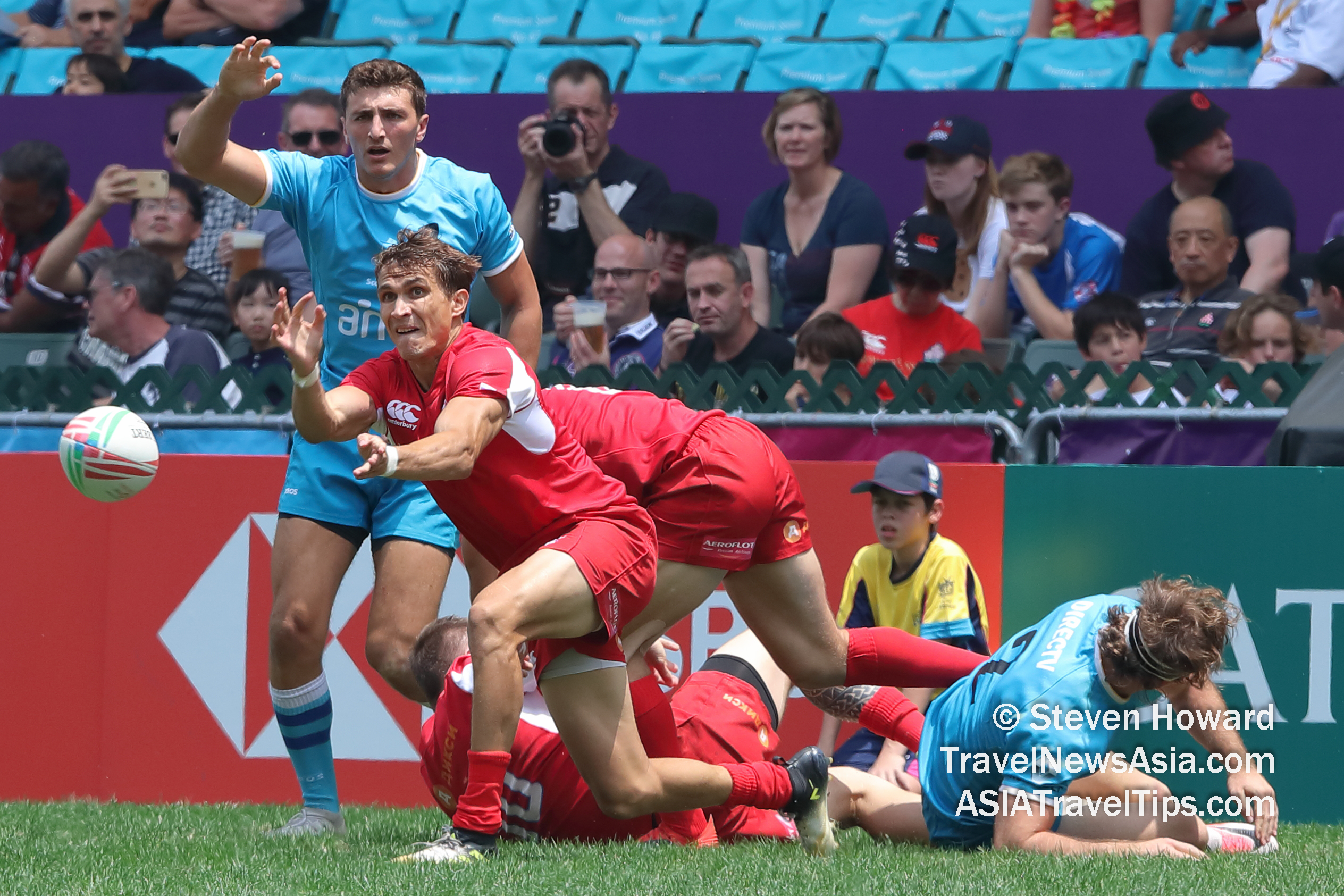 Action from the Cathay Pacific / HSBC Hong Kong Sevens 2019. Picture by Steven Howard of TravelNewsAsia.com Click to enlarge.