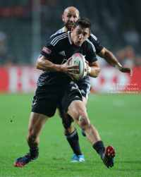 New Zealand Beat England to Win Hong Kong Sevens 2014