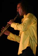 Pictures of Kenny G performing at the Jazz Festival Royale in Bangkok, Thailand - click to enlarge