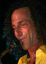 Pictures of Kenny G performing at the Jazz Festival Royale in Bangkok, Thailand - click to enlarge