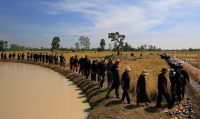 Pictures of a special rice cutting ceremony in Ku Ka Sing, Roi-Et, in honour of HM the late King Bhumibol Adulyadej of Thailand (November 2016)