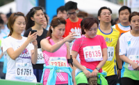 Pictures of the 2013 Standard Chartered Hong Kong Marathon