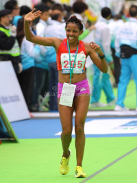 Pictures of the 2013 Standard Chartered Hong Kong Marathon