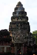 Pictures of Phimai (Thailand) including Vimaya Nattakarn drama - click to see larger version which opens in a new window / tab