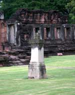 Pictures of Phimai (Thailand) including Vimaya Nattakarn drama - click to see larger version which opens in a new window / tab