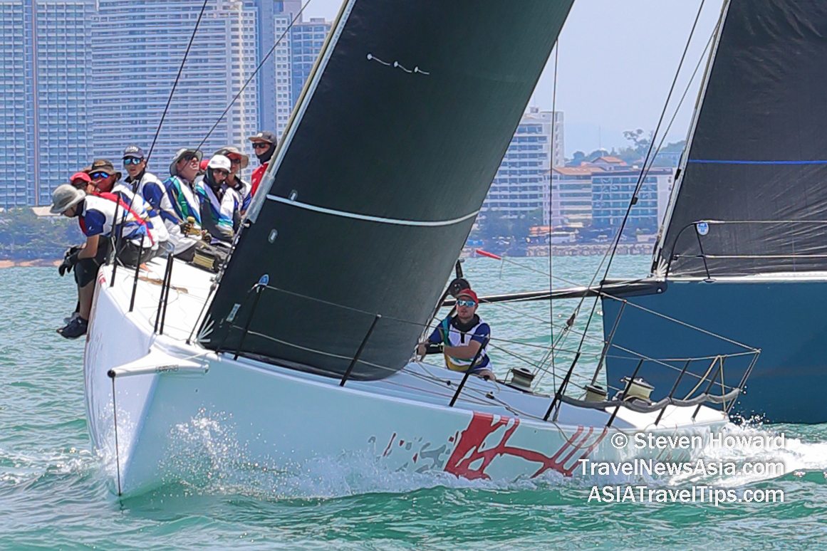 Team Hollywood in action at Top of the Gulf Regatta 2019. Picture by Steven Howard of TravelNewsAsia.com Click to enlarge.