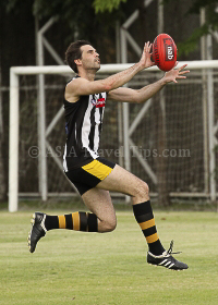 Aussie Rules Football (AFL) Pictures of Thailand Tigers in Action in Bangkok on 16 June 2012