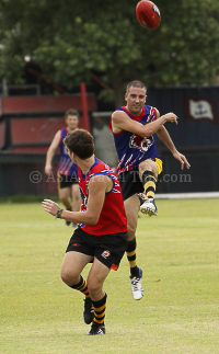 Aussie Rules Football (AFL) Pictures of Thailand Tigers in Action in Bangkok on 16 June 2012