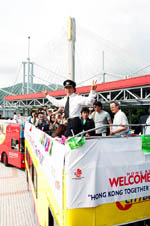 A tour with the superstar - Jackie and his fans board an open-top bus to travel to the Lantau Link View Point at Tsing Yi to enjoy the stunning views of Hong Kong's scenery