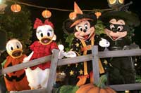 Mickey Mouse and Pals All Set to Dress Their Best for Disneys Halloween September 30-October 31, 2006