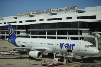 Traffic at Don Mueang Airport is growing rapidly. In this picture an Airbus A321-231 registration B-22608