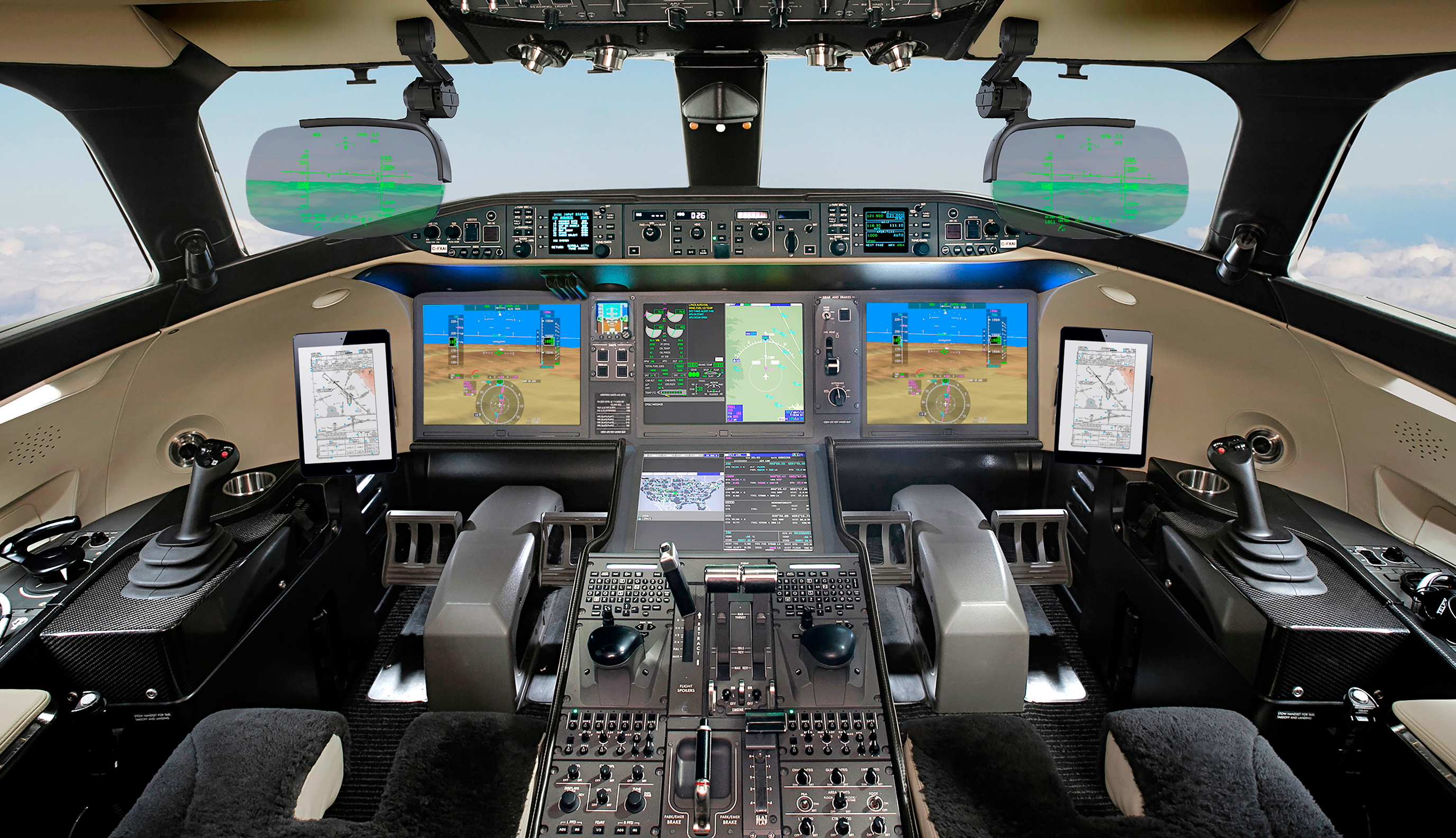 Bombardier has delivered the first Global 7500 aircraft equipped with a dual head-up display (HUD). Click to enlarge.