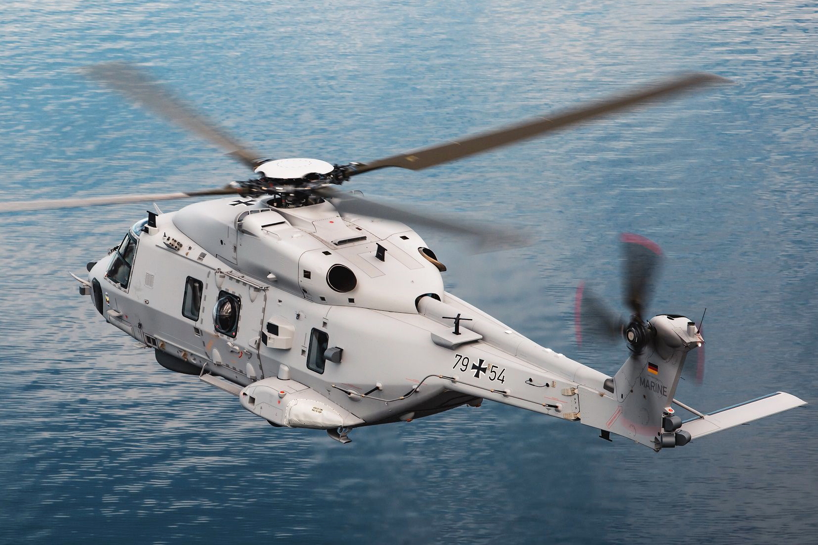 In addition to reconnaissance and transport, the shipborne Sea Tigers missions include engaging targets above and below the surface. For this purpose, the Sea Tiger is, amongst others, equipped with an active dipping sonar, passive sonar buoys, and weapons (torpedoes and missiles). Picture Airbus Helicopters - Patrick Heinz. Click to enlarge.