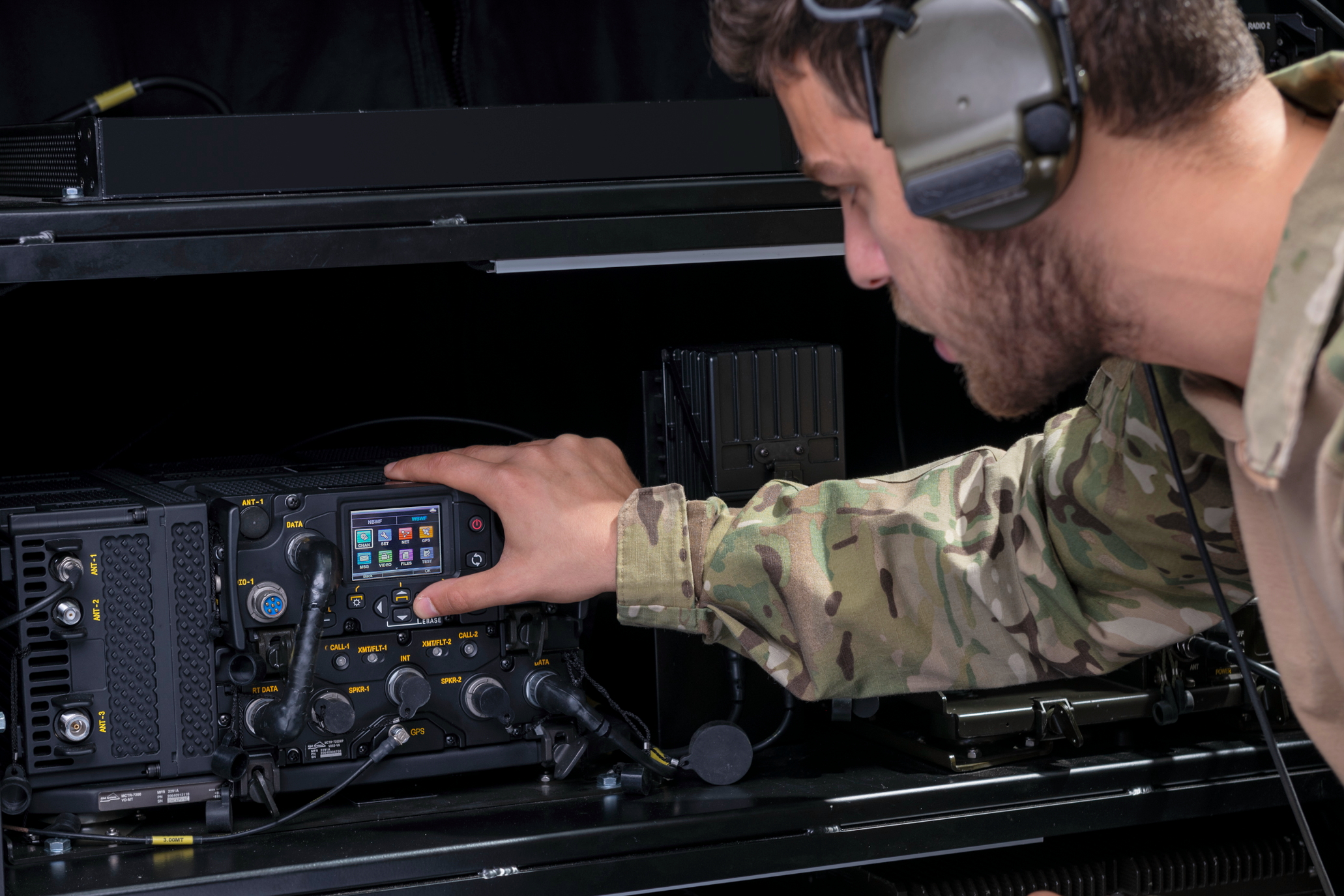 Soldier using Elbit Systems E-LynX Software Defined Radio. Click to enlarge.