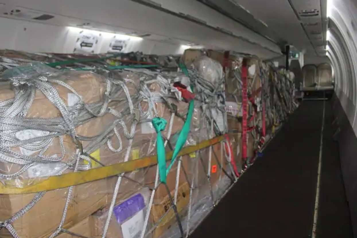 Fiji Link ATR 72-600 Freighter. Click to enlarge.