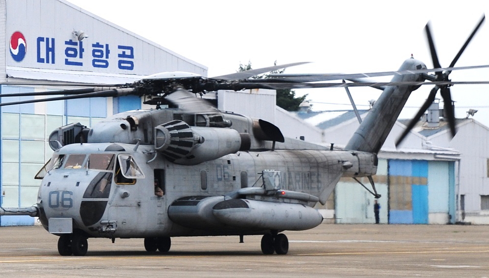 Korean Air has won a contract from the U.S. Defense Department for the depot maintenance of U.S. Marine and Navy H-53E heavy-lift helicopters. The deal is worth approximately 150 billion won, roughly USD 135.5 million. Click to enlarge.