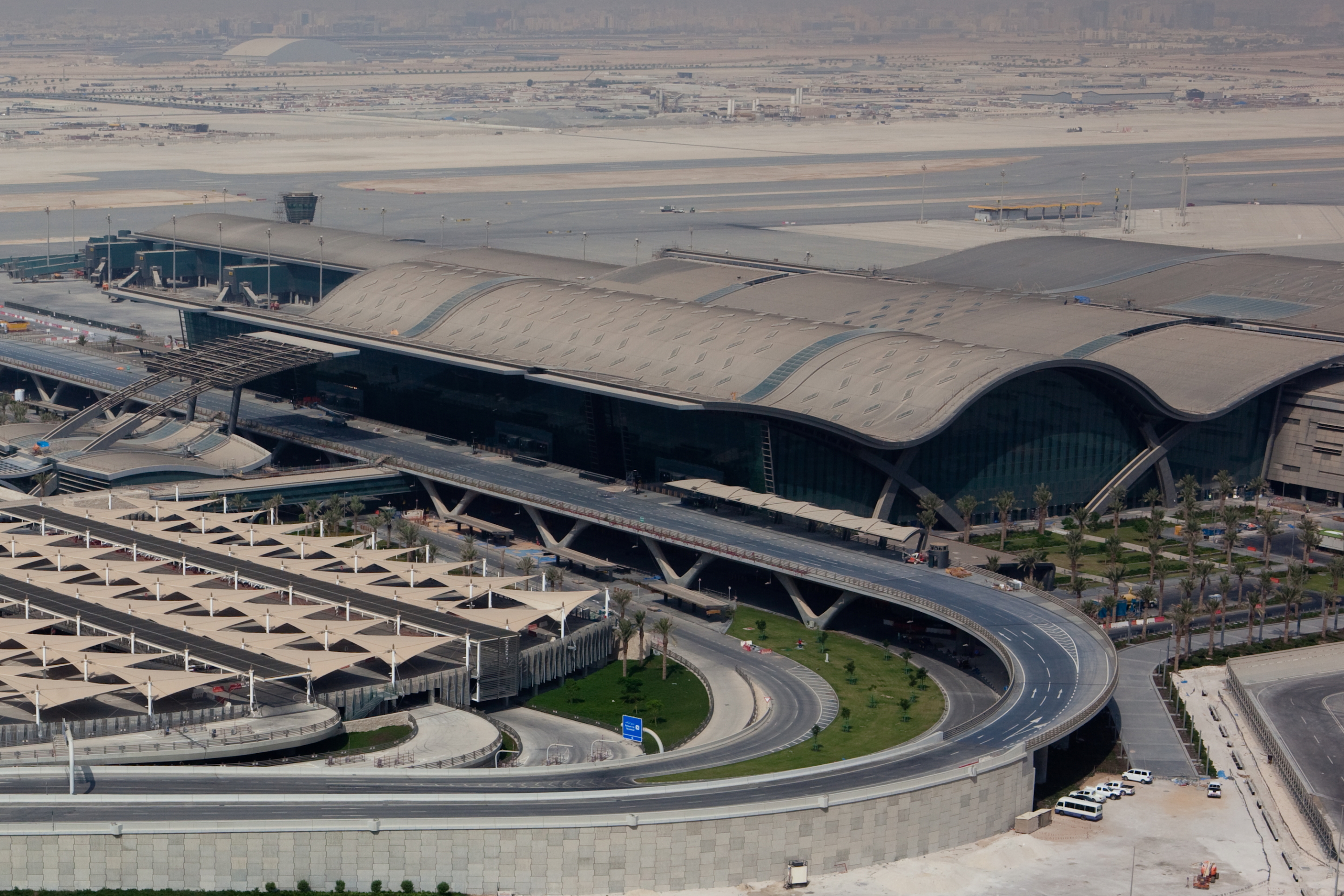 Hamad International Airport (HIA) served a record 38,786,422 passengers in 2019. This represents a year-on-year growth of 12.44% compared to passenger numbers in 2018, and is the most number of passengers the airport has served since the start of operations in 2014.. Click to enlarge.
