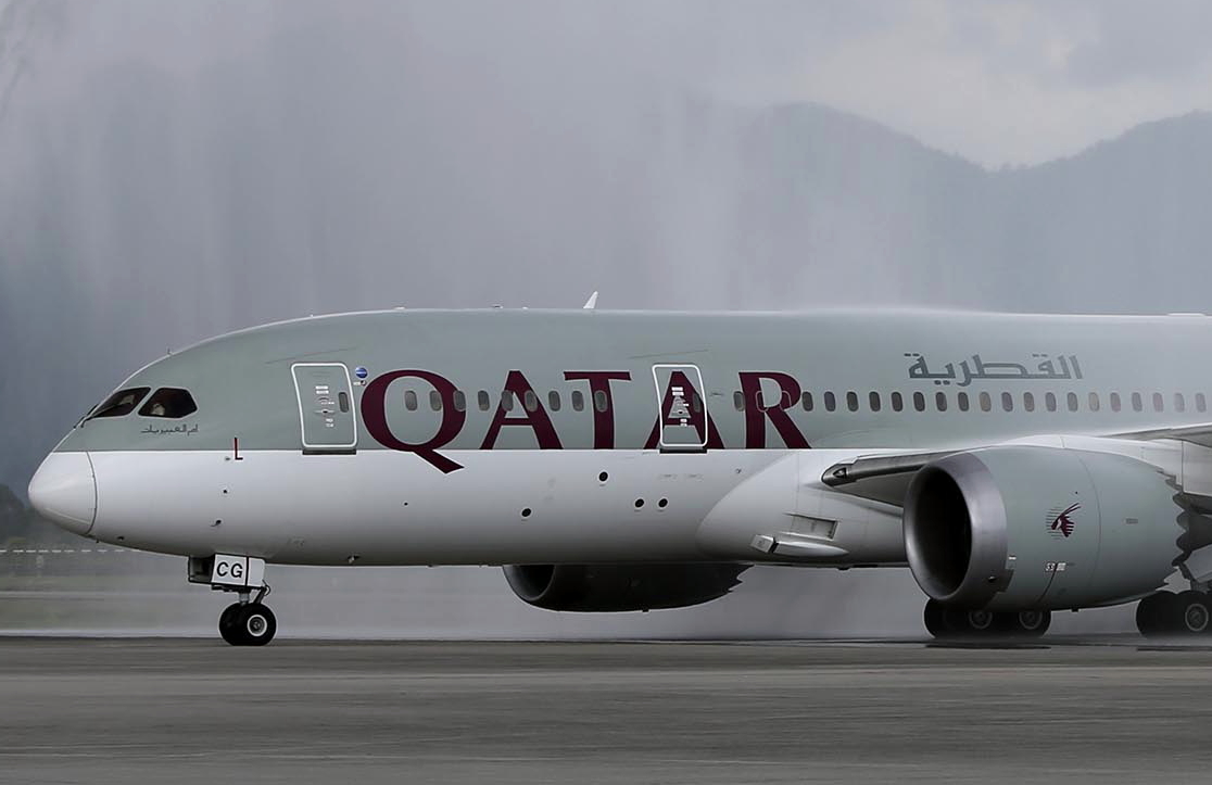Qatar Airways Boeing 787. Click to enlarge.