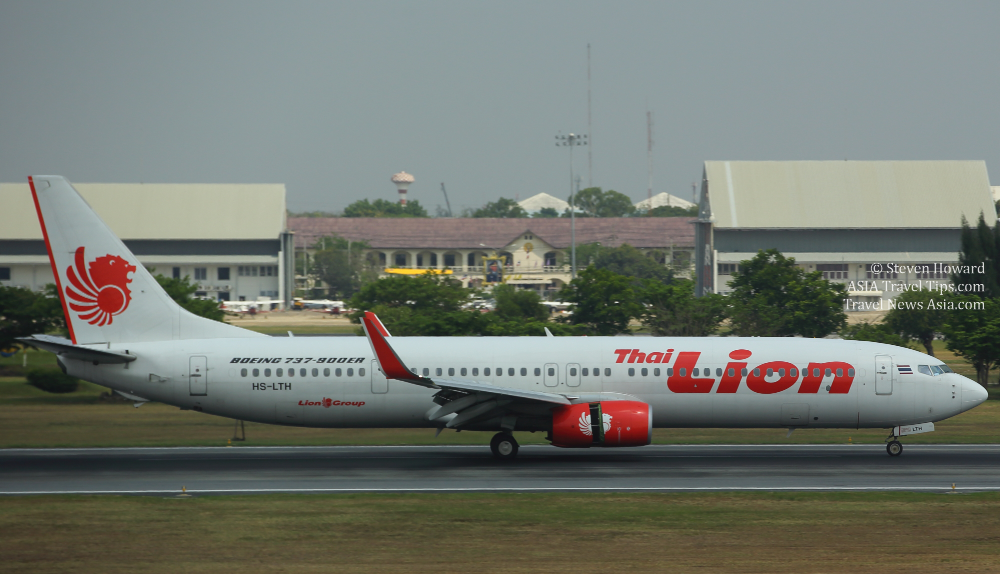 Thai Lion Air Boeing 737-900ER aircraft at Don Mueang Airport in Bangkok, Thailand. Picture by Steven Howard of TravelNewsAsia.com Click to enlarge.