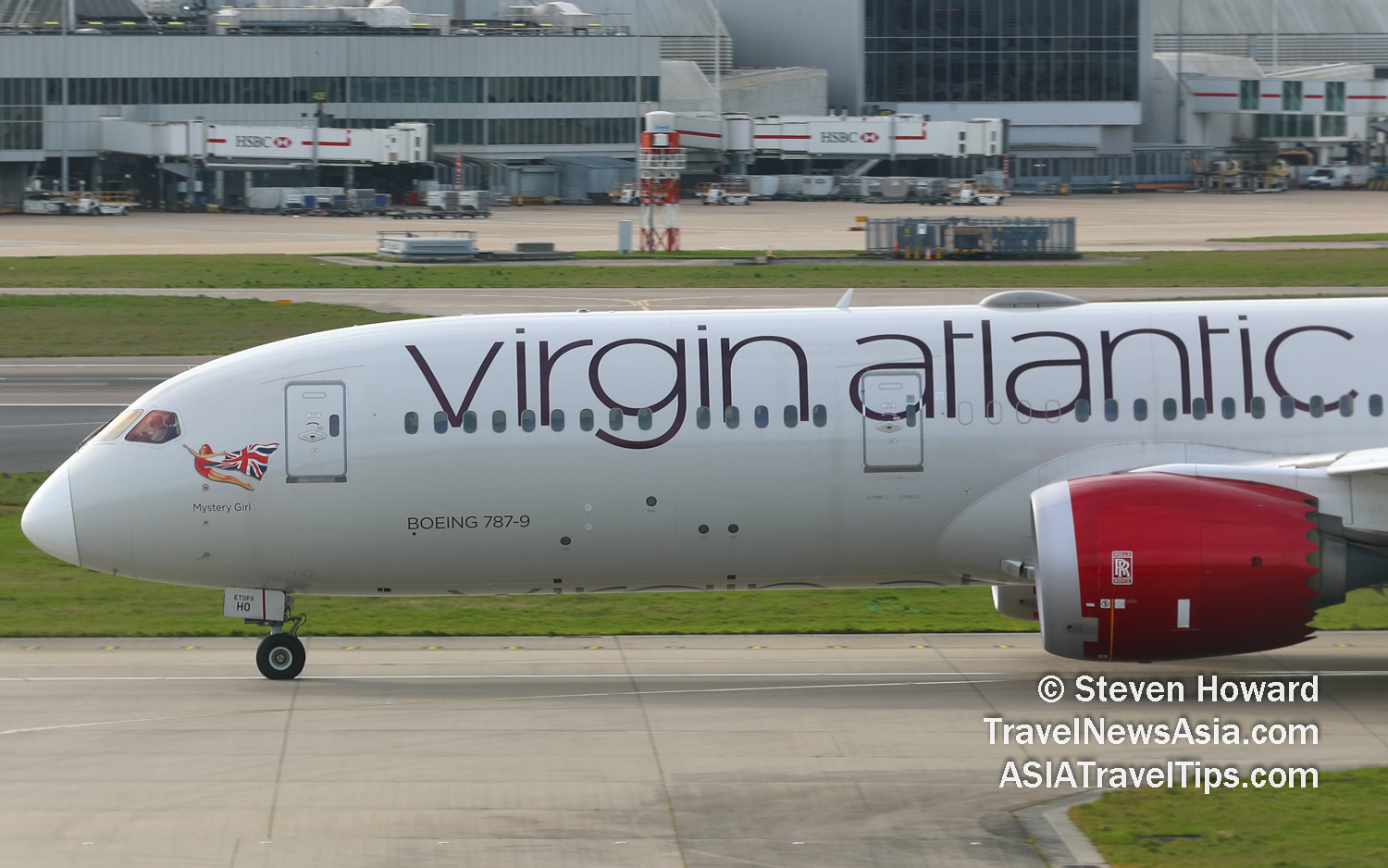 Virgin Atlantic Boeing 787-9 reg: G-VWHO. Picture by Steven Howard of TravelNewsAsia.com Click to enlarge.