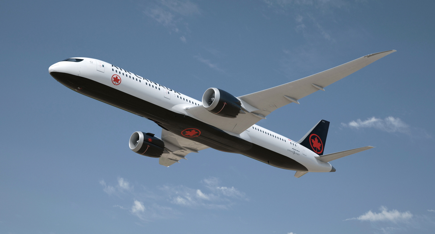 Air Canada Boeing 787-8 in the airline's brand new livery