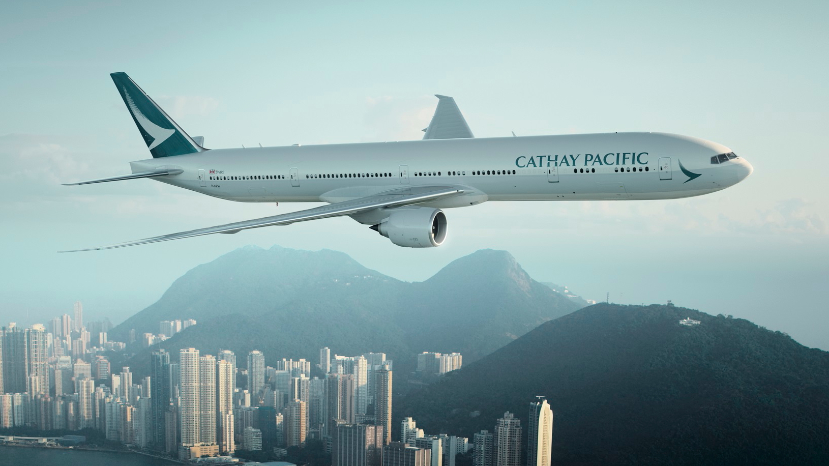 Cathay Pacific aircraft flying over Hong Kong. Click to enlarge.