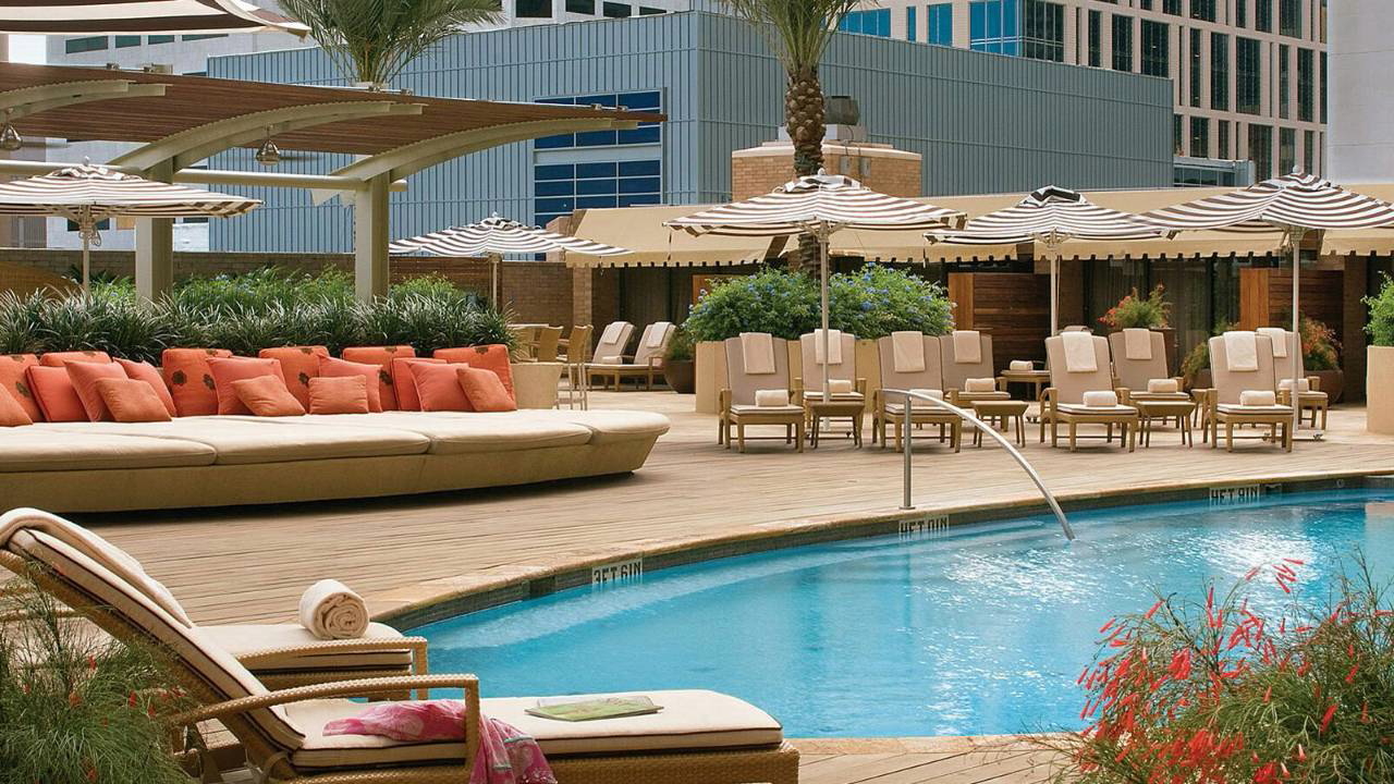 Swimming pool area at the luxurious Four Seasons Hotel Houston