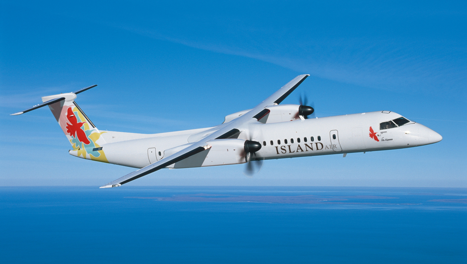 Hawaii Island Air Bombardier Q400