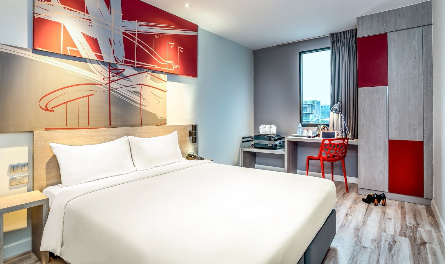 Colourful room at Ibis Bangkok Impact