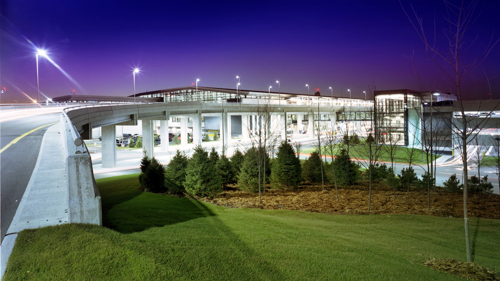 Ottawa International Airport (YOW) has become the first airport to implement Arinc cMuse, Rockwell Collins ’s next generation cloud-native Common Use Passenger Processing System (CUPPS) designed to provide an affordable and flexible check-in system for airports