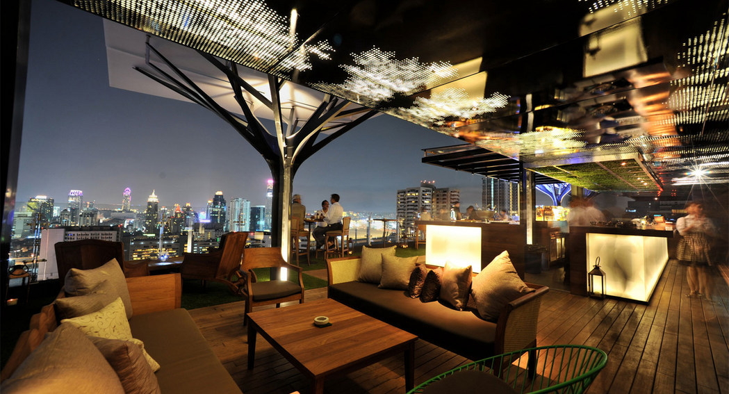 The popular and highly rated Above Eleven Rooftop Bar & Restaurant, a Peruvian Japanese restaurant, at Frasers Suites on Sukhumvit Soi 11 in the heart of Bangkok, Thailand. Click to enlarge.