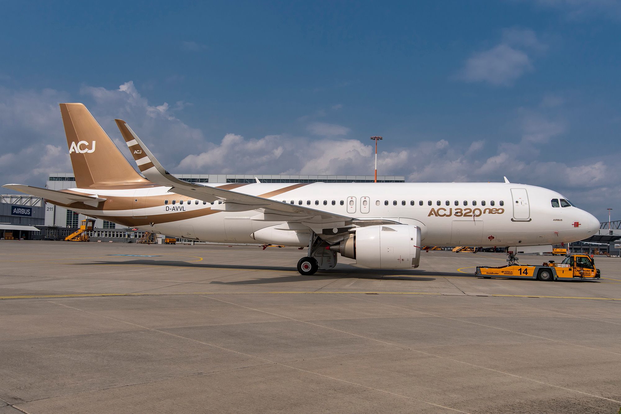 The first ACJ320neo has been assembled on schedule, fitted with CFM International LEAP-1A engines and painted with the Airbus Corporate Jets livery in preparation for a first flight in the coming weeks. Click to enlarge.