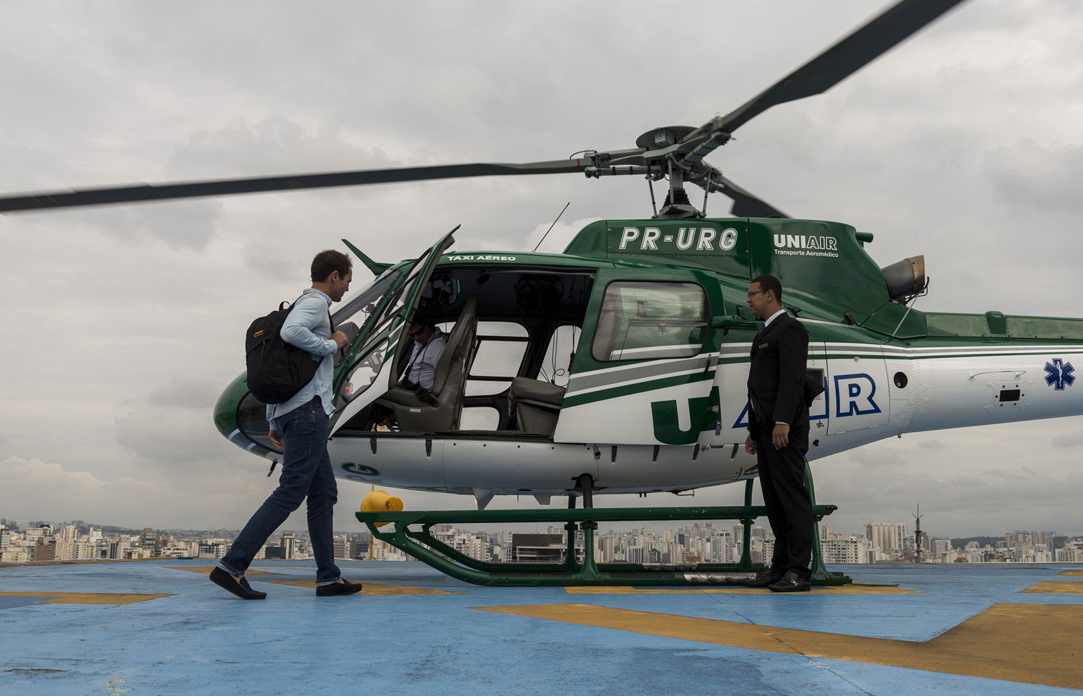 An Airbus H125 on a rooftop in Sao Paulo, Brazil. Click to enlarge.