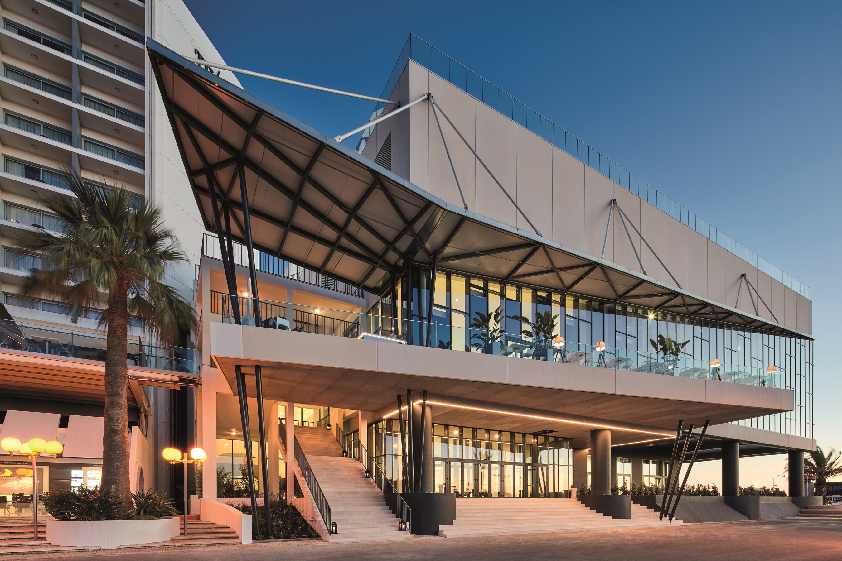 The Algarve Congress Centre, one of the largest and most modern MICE facilities in Portugal, has opened next to Vilamoura Marina and the Tivoli Marina Vilamoura Algarve Resort. Click to enlarge.