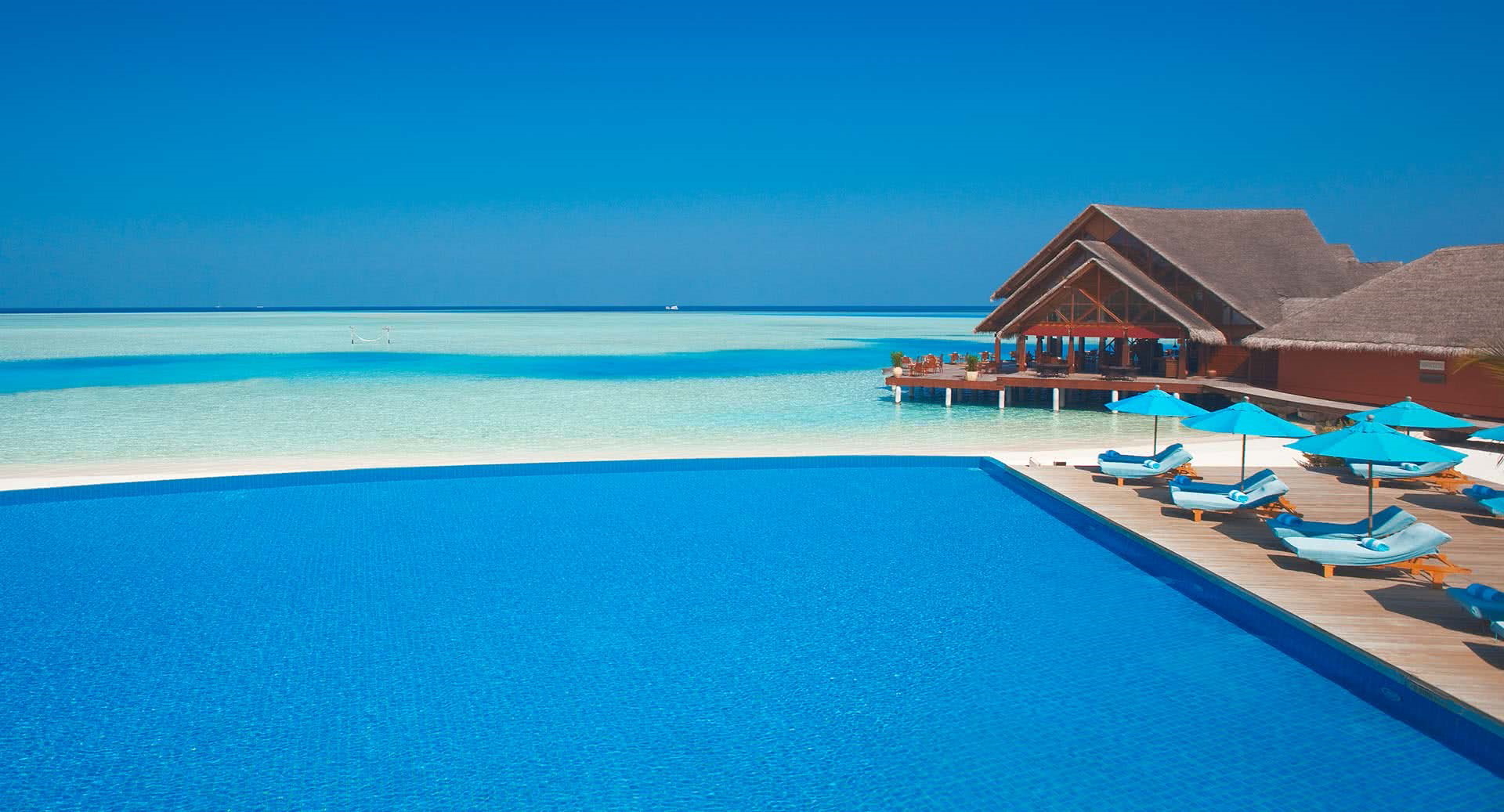 Infinity pool at Anantara Dhigu Maldives. Click to enlarge.
