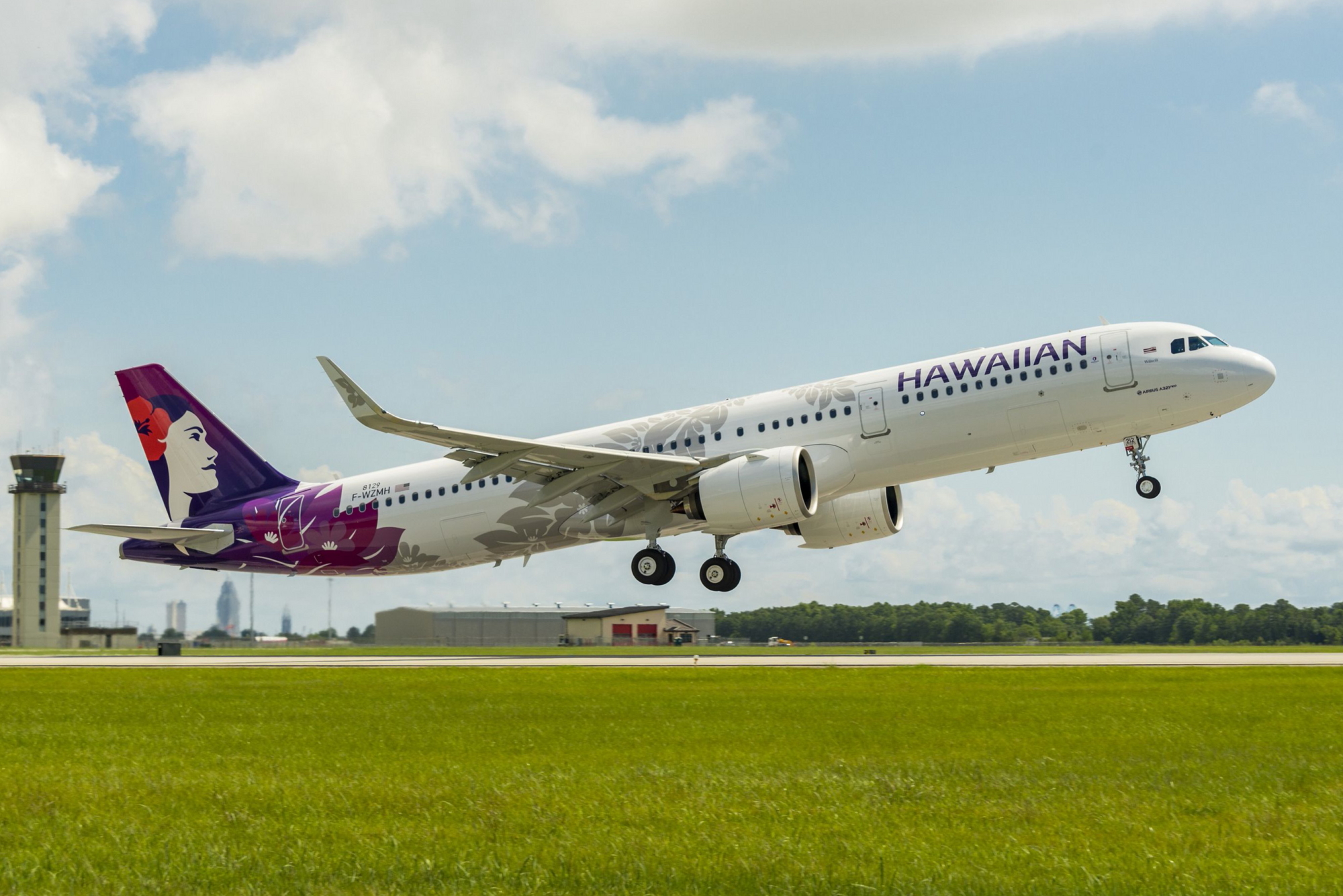 Hawaiian Airlines Airbus A321neo. Click to enlarge.