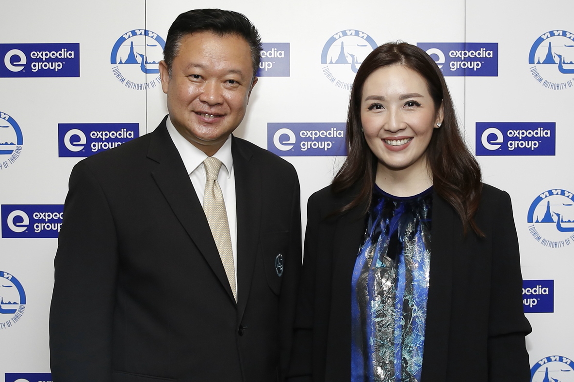 Mr. Yuthasak Supasorn, Governor, Tourism Authority of Thailand and Ms. Pimpawee Nopakitgumjorn, Director of Market Management at Expedia Group. Click to enlarge.