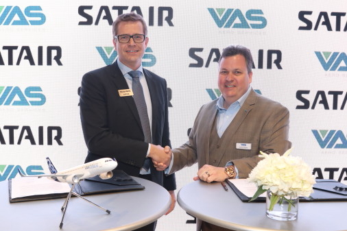 Nicolai Hertz, Head of Servicable Parts, Satair (left) shakes hands with Tommy Hughes, Chief Executive Officer, VAS Aero Services. Click to enlarge.