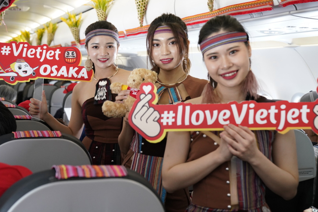 Vietjet has launched flights between Hanoi and Osaka, Japan. The Hanoi - Osaka route will operate on a daily basis with a flight time of four hours per leg. The flight is timed to depart from Hanoi at 01:40 and arrive at Kansai International Airport in Osaka at 07:50 (local time). The return flight is scheduled to take off at 09:20 and land back in Hanoi at 13:05 (local time). Click to enlarge.