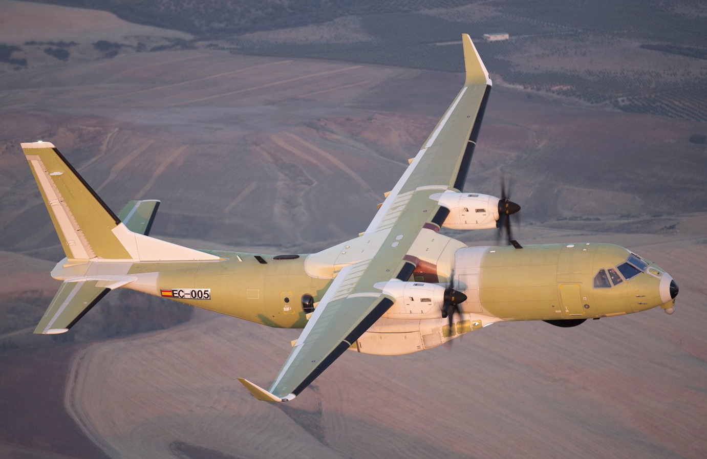 The first Airbus C295, purchased by the Government of Canada for the Royal Canadian Air Force’s (RCAF) Fixed Wing Search and Rescue Aircraft Replacement (FWSAR) program, has completed its maiden flight, marking a key milestone towards delivery by the end of 2019 to begin operational testing by the RCAF. The aircraft, designated CC-295, took off from Seville, Spain, on 4 July at 20:20 local time (GMT+1) and landed back on site one hour and 27 minutes later. Click to enlarge.