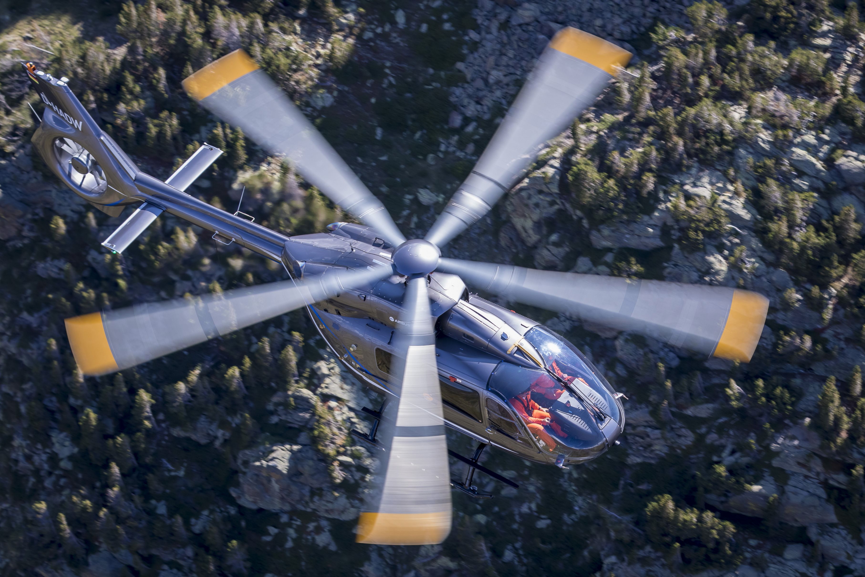 Airbus Helicopters is unveiling a new version of its H145 light twin-engine helicopter at Heli-Expo 2019 in Atlanta this week. Visible on the Airbus booth at the show, this latest upgrade brings a new five-bladed rotor to the multi-mission H145, increasing the useful load of the helicopter by 150 kg while delivering new levels of comfort, simplicity and connectivity. Click to enlarge.