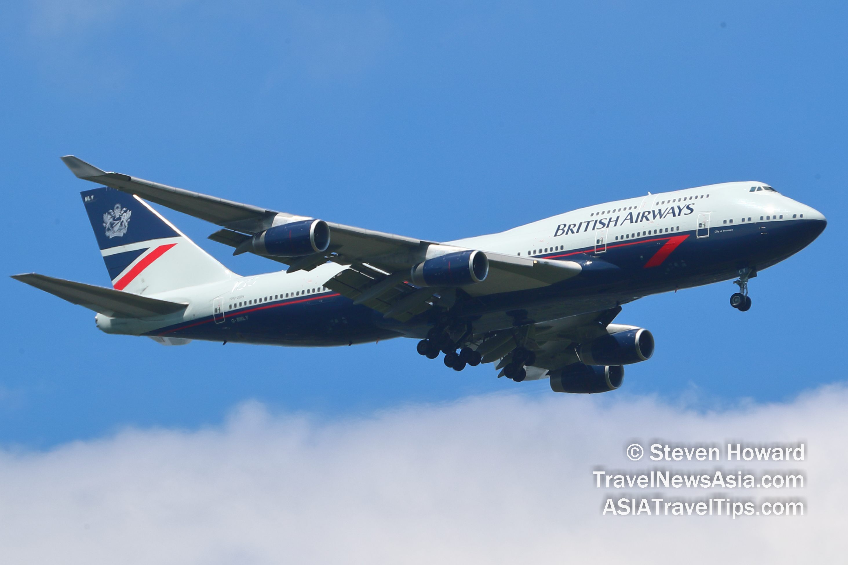 British Airways Boeing 747 reg: G-BNLY painted in the Landor livery used by BA on its aircraft between 1984 and 1997. Picture by Steven Howard of TravelNewsAsia.com on 3 July 2019. Click to enlarge.