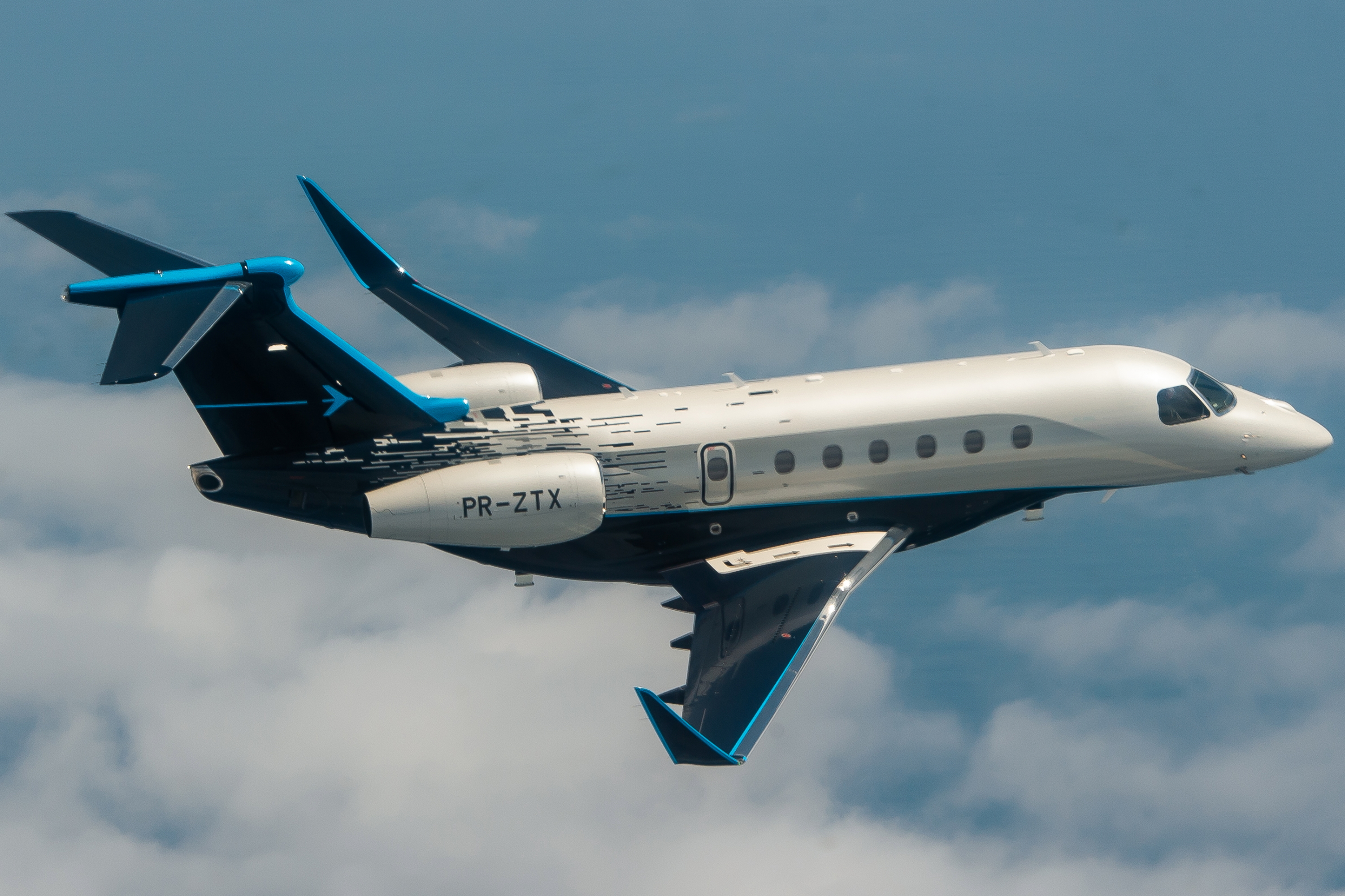 Embraer’s new Praetor 600 business jet has been granted Type Certification by EASA (European Union Aviation Safety Agency) and by the FAA (Federal Aviation Administration). Click to enlarge.