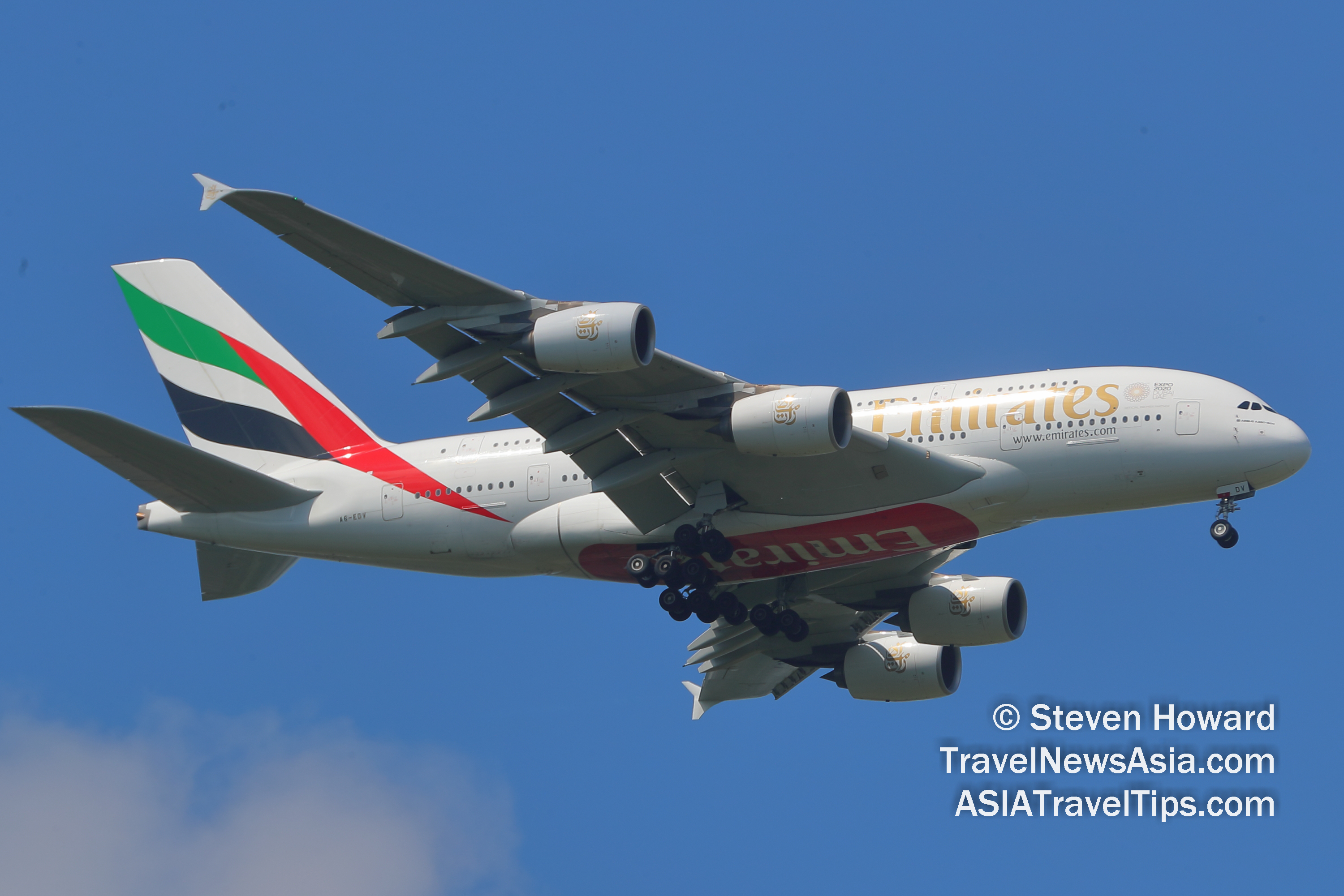 Emirates Airbus A380 reg: A6-EDV. Picture by Steven Howard of TravelNewsAsia.com on 3 July 2019 Click to enlarge.